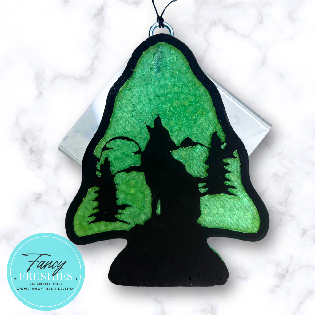 Arrowhead with Wolf Freshie