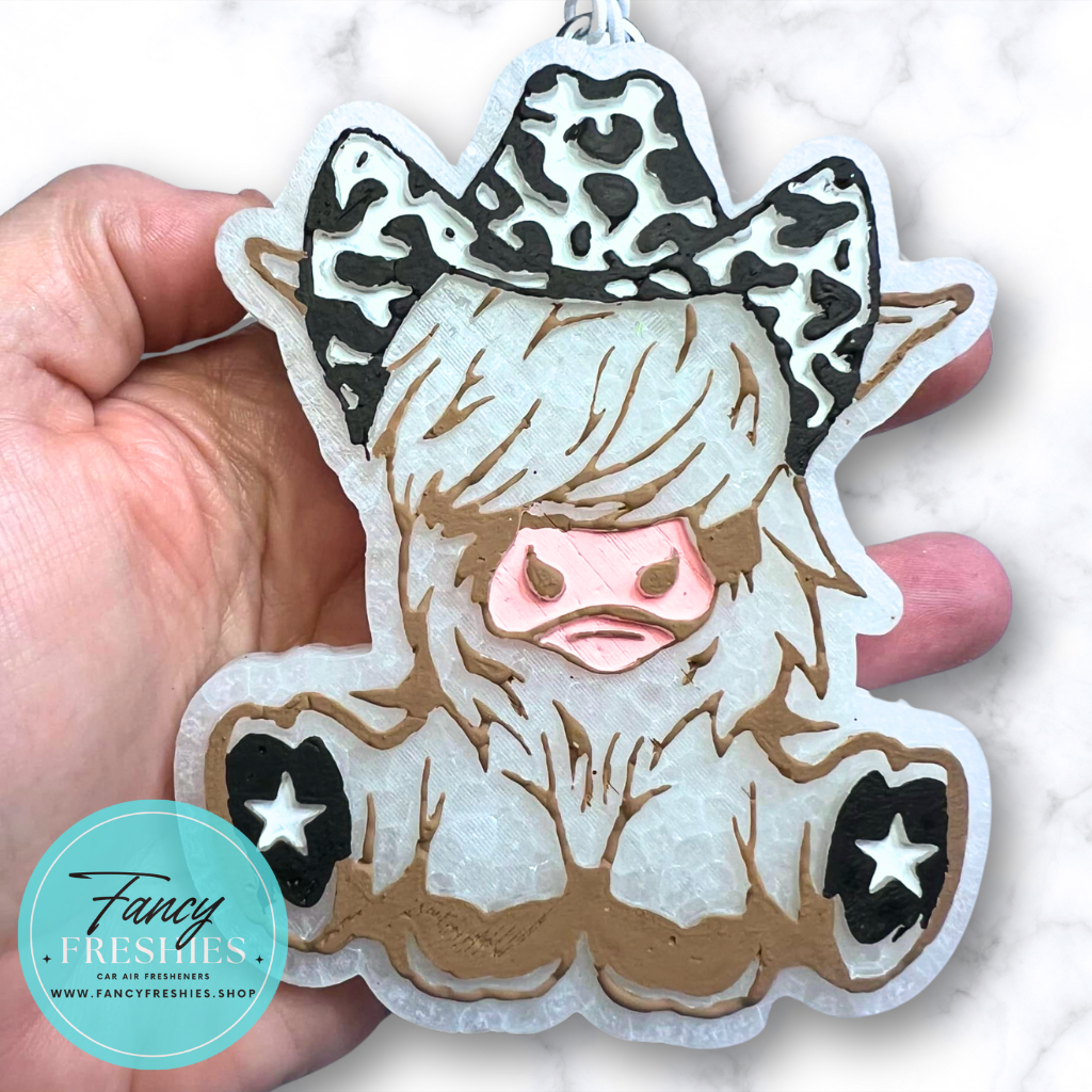 Highland Cow with Cowboy Hat Freshie