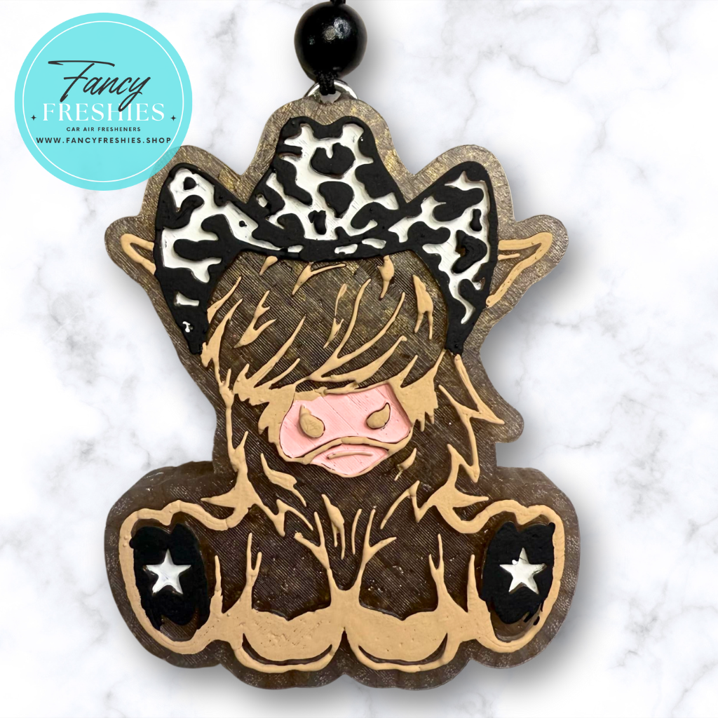 Highland Cow with Cowboy Hat Freshie