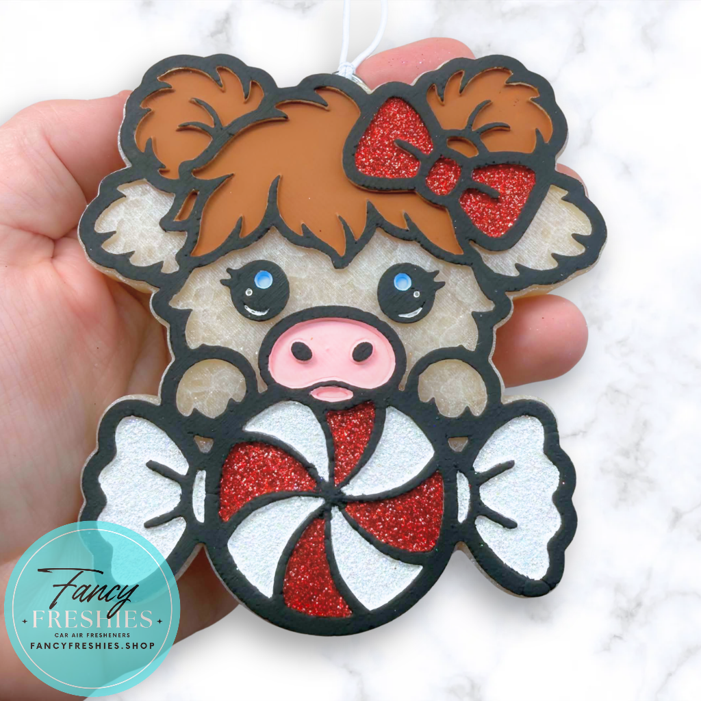 Highland Cow with Peppermint Freshie