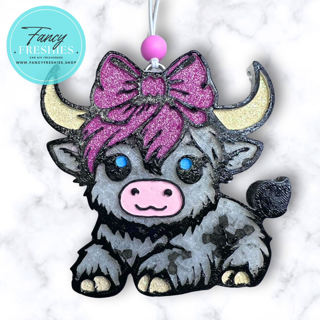 Highland Cow with Bow Freshie