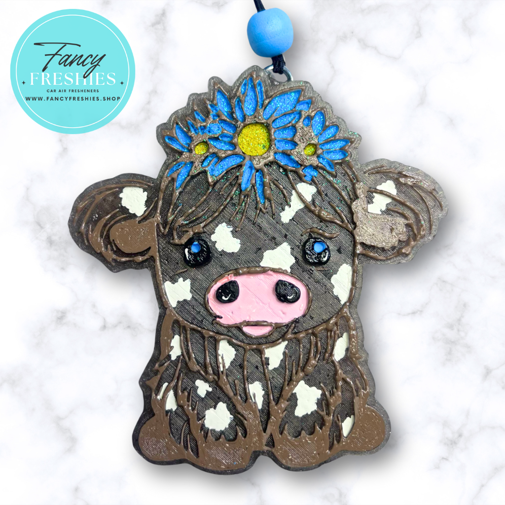 Highland Cow with Flowers Freshie