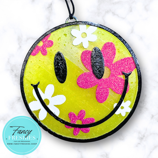 Smiley Round With Flowers Freshie