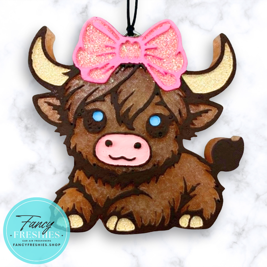 Highland Cow with Bow Freshie