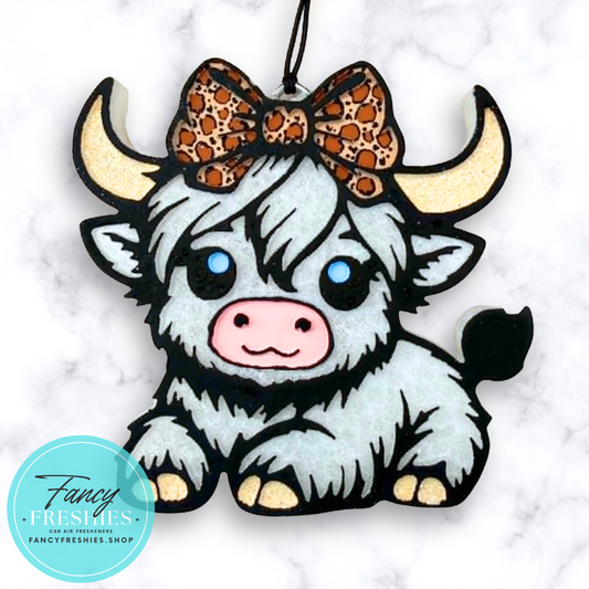 Highland Cow with Bow Freshie