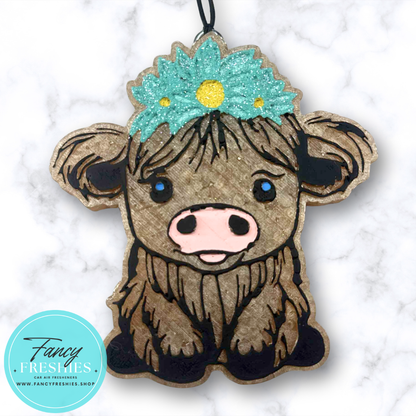 Highland Cow with Flowers Freshie