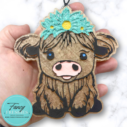 Highland Cow with Flowers Freshie